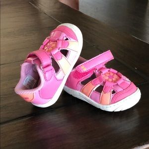⭐️Stride Rite Surprize early walker shoes size 3